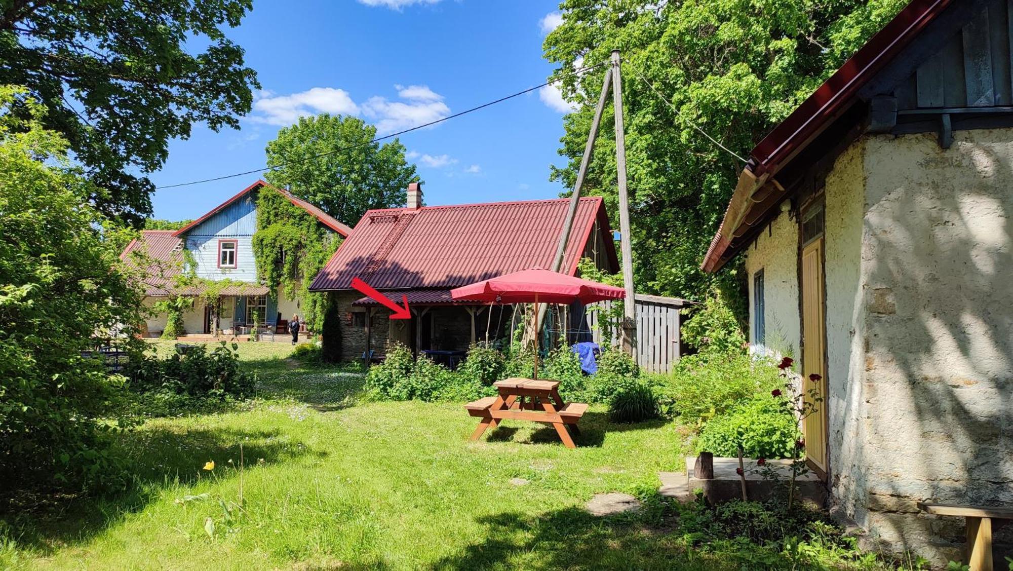 Viini Puhkemaja Guest House Mustjala Exterior photo